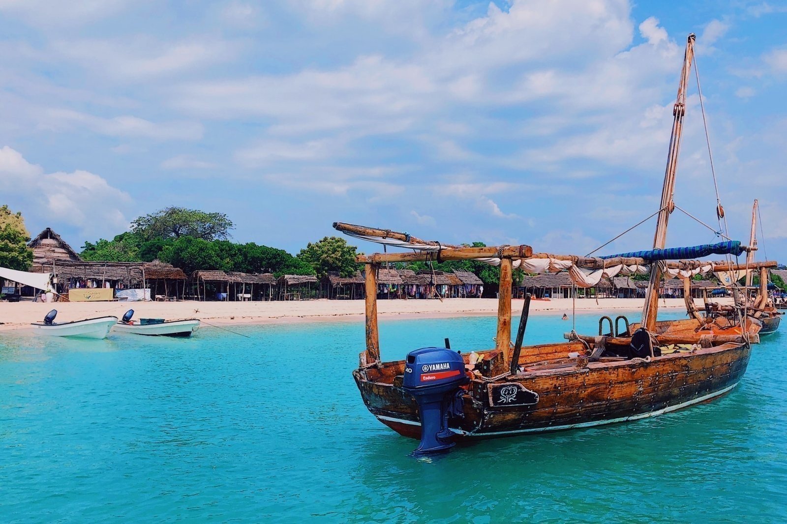 safari-blue-zanzibar-snorkeling-seafood-bbq_eiBHL